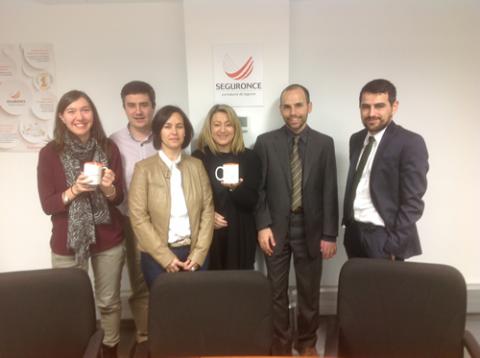 Imagen del primer desayuno de trabajo de la iniciativa "Hablemos de ti" de Seguronce