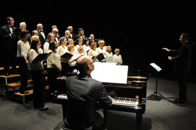 La Coral "Cidade de Vigo" en el concierto de apertura 