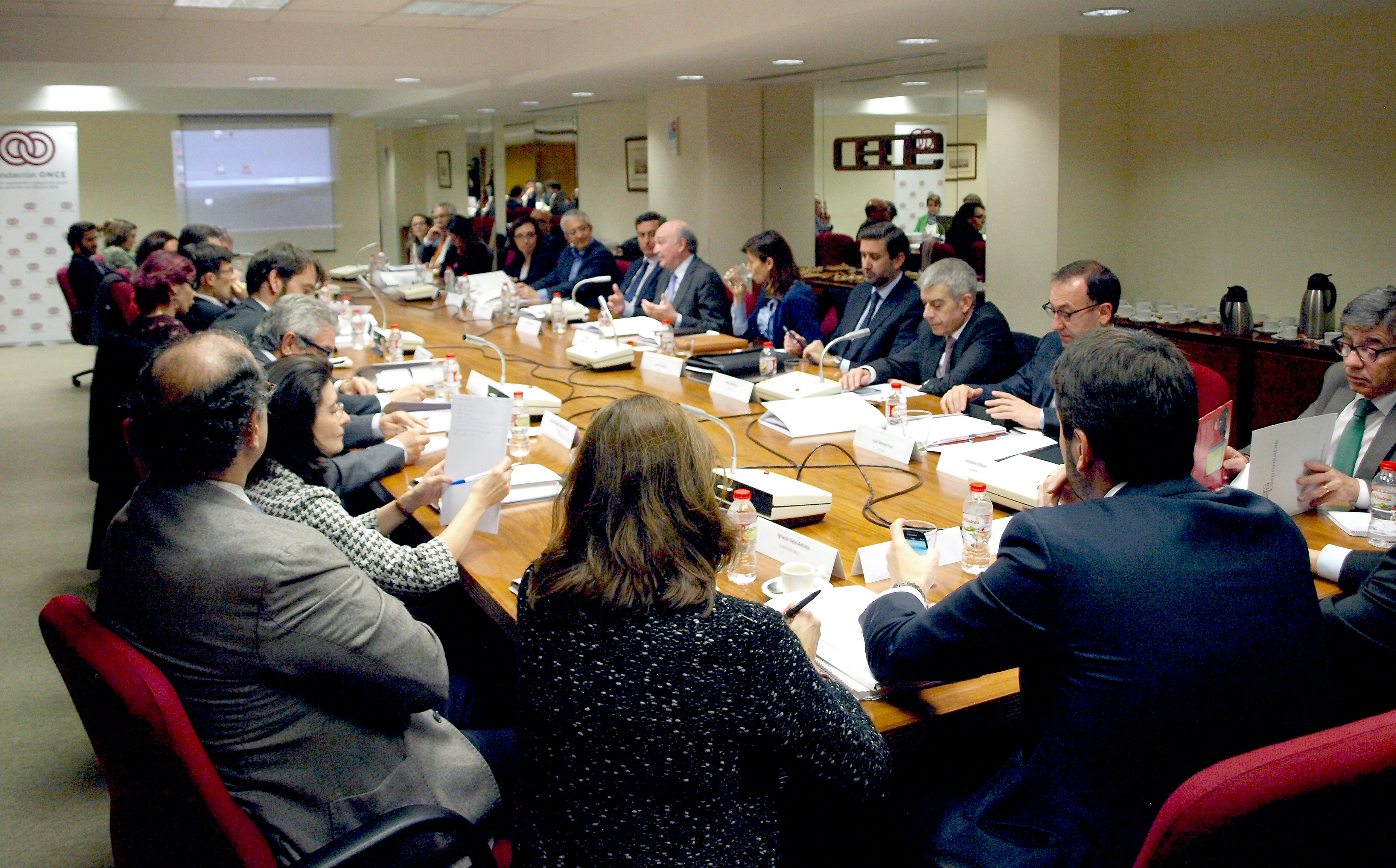 Reunión de Fundación ONCE y empresarios de la CEOE