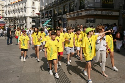 Todo el grupo recorriendo el centro de Madrid