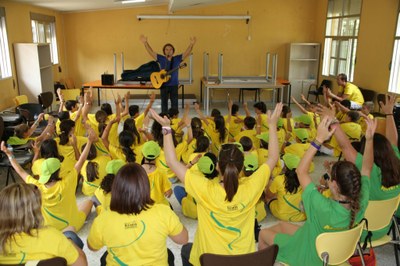 El aula musical fue una de las actividades más divertidas para los chavales