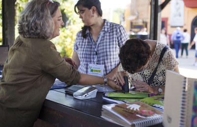 Foto Pepo Herrera. Un stand en el día de la ONCE de Andalucía