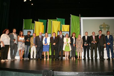 Foto de familia de los Premios Solidarios en Asturias