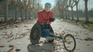 Fotograma de la campaña del Plan No Te Rindas Nunca