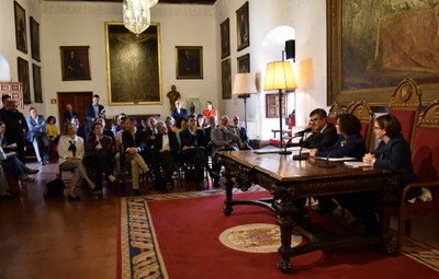 Acto de presentación del proyecto en la Universidad de Granada