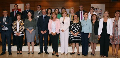 El ministro Alonso (en el centro), rodeado por los responsables autonómicos en materia de Dependencia