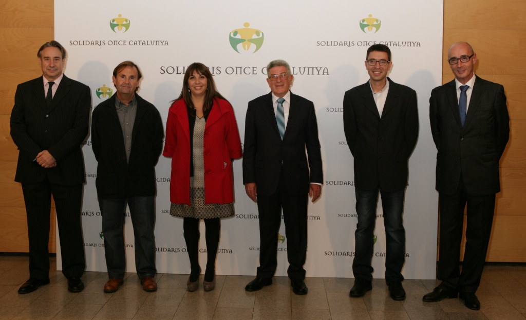 Foto de familia de los premiados en los Solidarios ONCE Cataluña