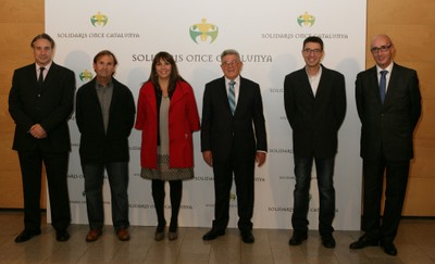 Foto de familia de los premiados en los Solidarios ONCE Cataluña