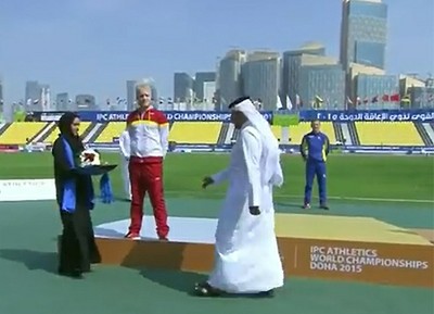 Iván Cano, en el podio de Qatar