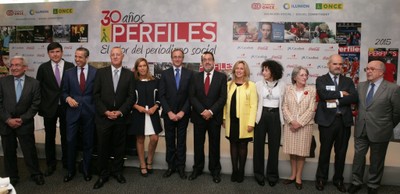Miguel Carballeda con el ministro Alonso y sus predecesores, reunidos por la revista PERFILES