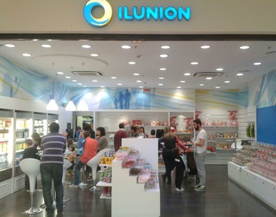 Tienda de conveniencia de ILUNION Retail en un centro comercial madrileño
