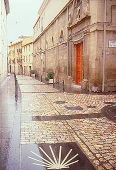 Calle peatonalizada en el centro histórico de Logroño