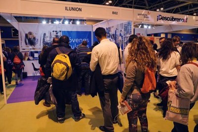 Gran respuesta en el estand de ILUNION de la reciente feria de Empleo y Discapacidad Comunidad de Madrid, en la que ofertó más de 400 empleos
