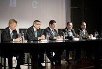 Mesa de debate en la que intervino nuestro responsable sobre tecnología y seguridad