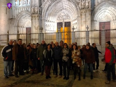 Grupo de la ONCE realizando la ruta nocturna de Toledo