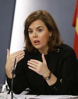 La vicepresidenta Sáenz de Santamaría presenta el acuerdo del Consejo de Ministros