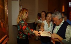 Escena del arranque de una de las visitas a La Alhambra