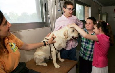 Visita a la Escuela de la Fundación ONCE del Perro-Guía