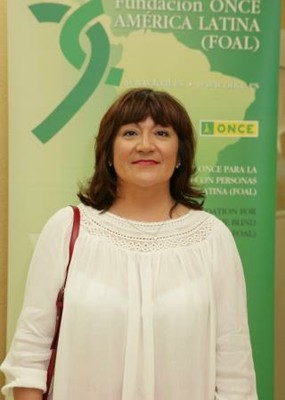 La voluntaria de FOAL Deisy Villagrán