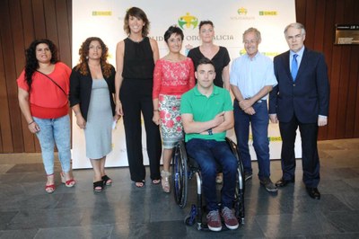 Los premiados en Galicia posan para la prensa