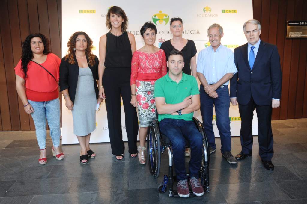 Los premiados en Galicia posan para la prensa