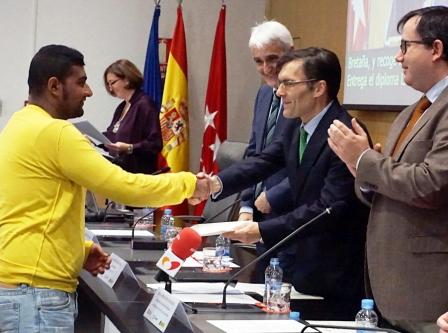 Entrega de becas curso 2015-16