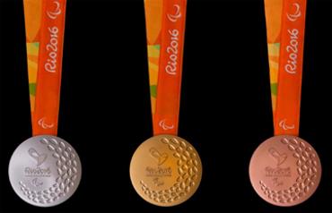 Imagen de las medallas paralímpicas de oro, plata y bronce