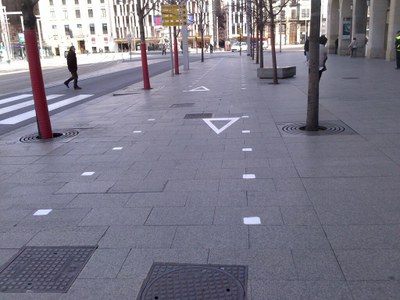 Carril bici en una acera