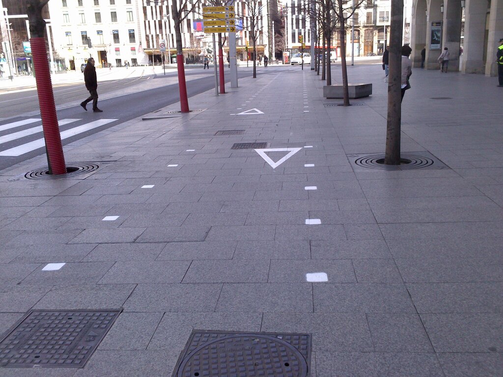 Carril bici en una acera
