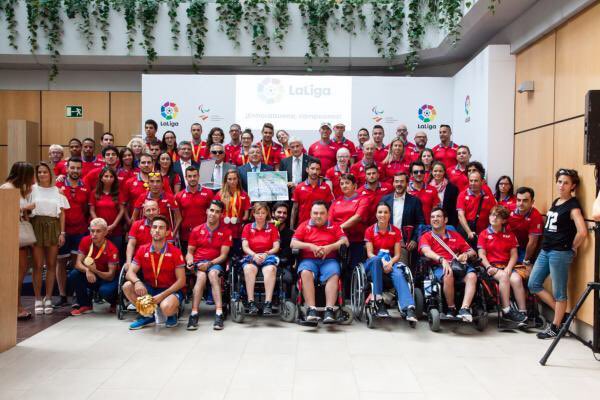 Recibimiento del equipo paralímpico en el Congreso de los Diputados