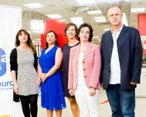 María Soledad Cisternas (segunda por la izquierda) en la sede de la agencia de noticias Servimedia María Soledad Cisternas (segunda por la izquierda) en la sede de la agencia de noticias Servimedia