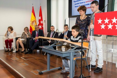 Acto del Día Bastón Blanco celebrado en Madrid dedicado a las familias
