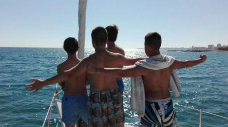Afiliados participando en la experiencia "A toda vela"