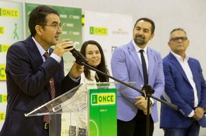 Andrés Ramos se dirige a los asistentes a la jornada de apertura