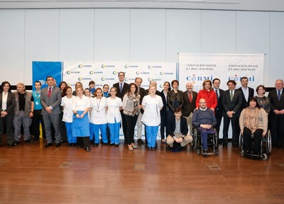 Báñez con los respresentantes del CERMI y trabajadores del Hotel ILUNION Suites Madrid