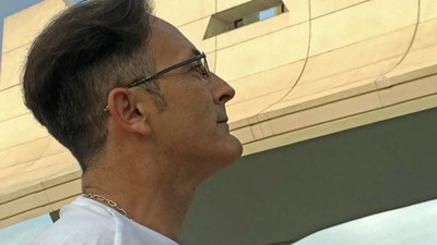 Primer plano, de perfil, de José María Moreno