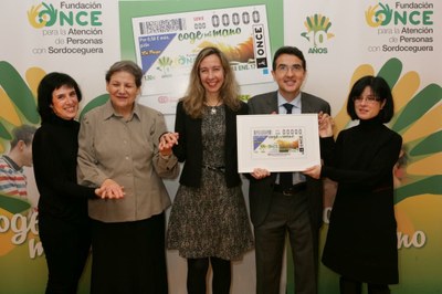 De izquierda a derecha, Almudena Espinosa, Genoveva Barquero, Patricia Sanz, Andrés Ramos y Esther Requena.jpg