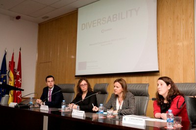 Ponentes durante la presentación Proyecto DIVERSABILITY