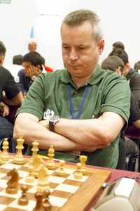 Jordi Magem durante la disputa de una partida de ajedrez