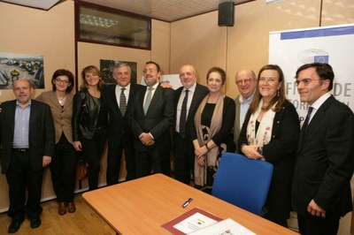 Representantes de la ONCE y del Parlamento Europeo que asistieron al acto