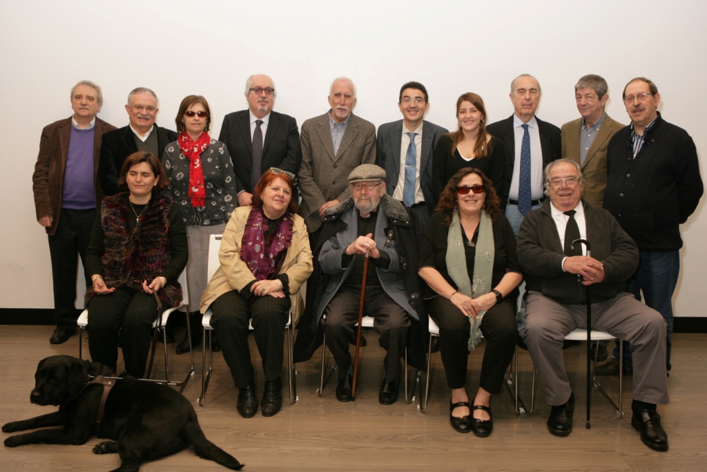 Todos los Jurados de los Premios Tiflos literarios tras emitir el fallo