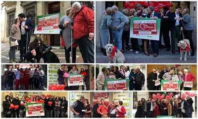 Collage de imágenes de centros de la ONCE en Andalucía en los que distintos compañeros posan besándose y luciendo el cupón del Día de los Enamorados