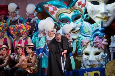 Comparsas en el escenario