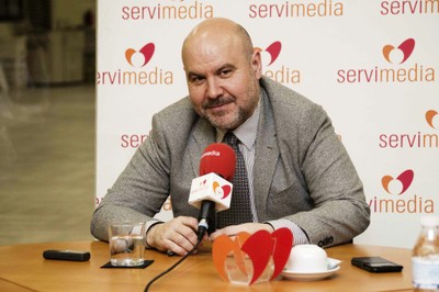 Luis Cayo Pérez, en la sede de la Agencia Servimedia, haciendo balance de los 20 años del CERMI
