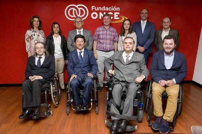 Participantes en la primera reunión del Consejo Asesor de Accesibidad en la sede de Fundación ONCE