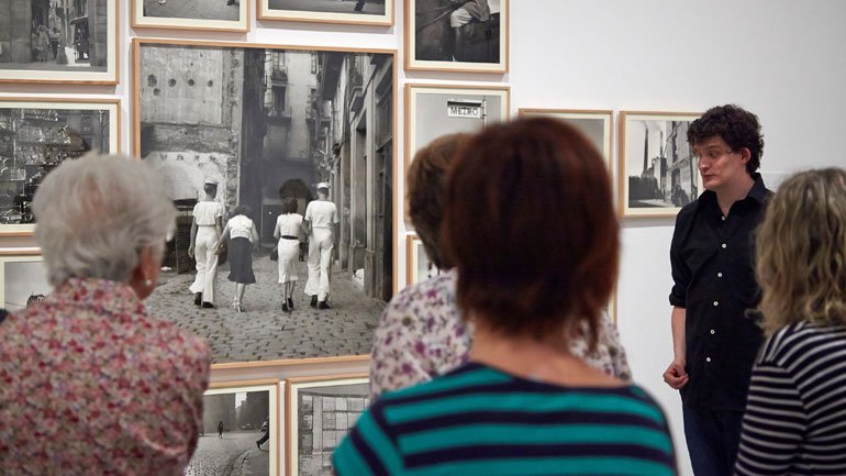 Visita guiada. Foto Reina Sofía
