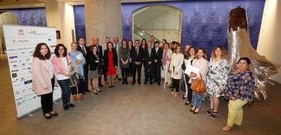 Foto de familia de los participantes en la jornada