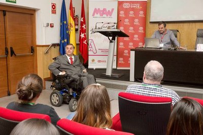 Jesús Hernández durante el acto inaugural en Madrid