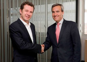 Los responsables de ILUNION y de Neinor Homes sellan el acuerdo