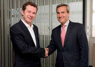 Los responsables de ILUNION y de Neinor Homes sellan el acuerdo